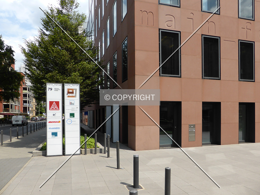 Hochhaus MainForum by Nephilim