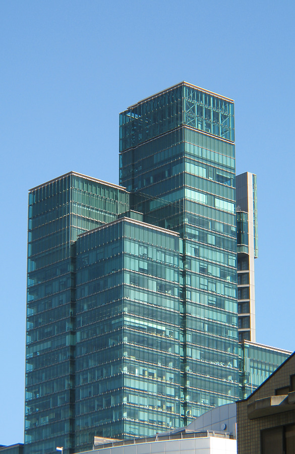 Izumi Garden Tower by Kevin Hemphill