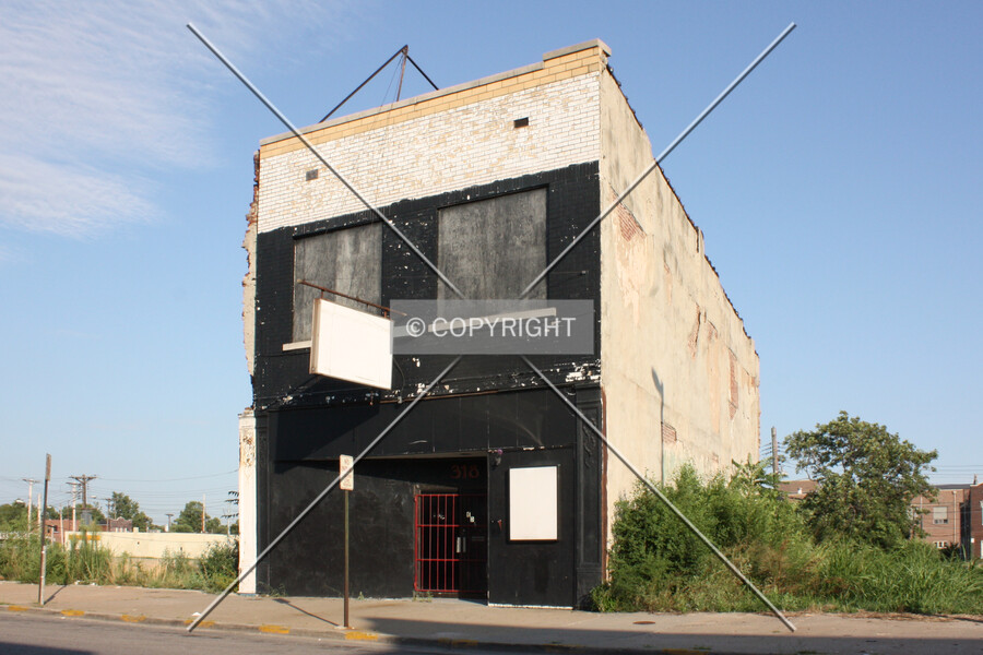 318 Collinsville Avenue