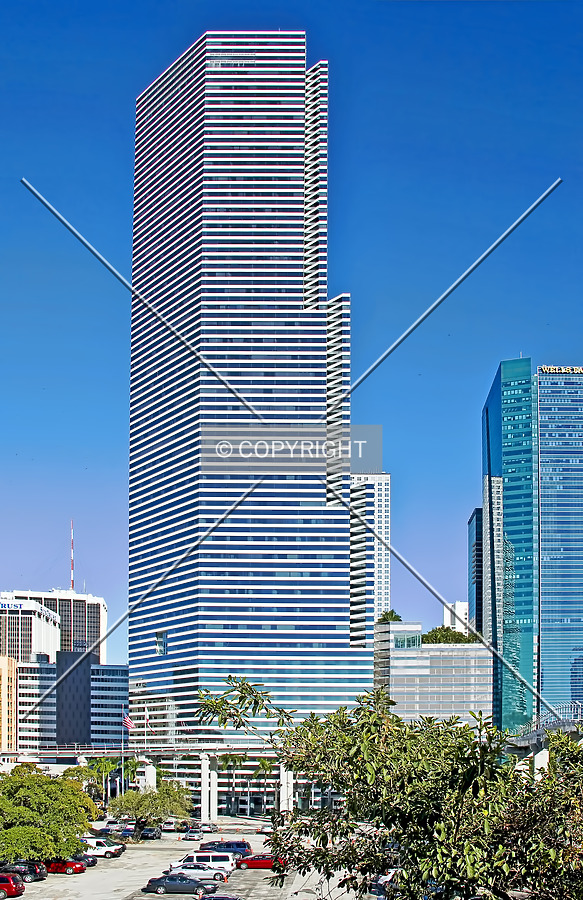 Miami Tower by Jorge Molina