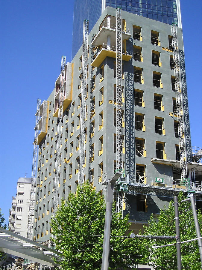 Isozaki Atea I by Mikel Allende