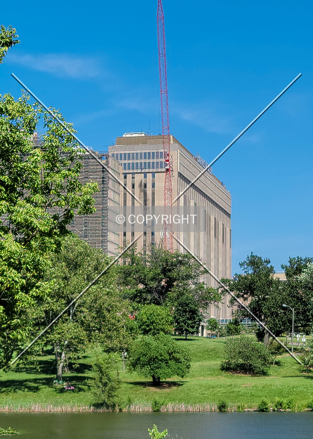 Barnes-Jewish Plaza Tower by Ryan Hildebrand