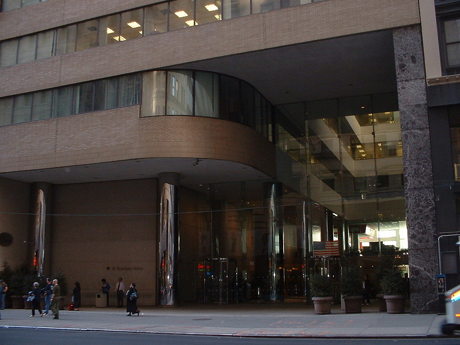 45 Broadway Atrium by Paul Cucuzza