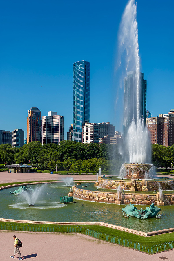 1000M by Tom Rossiter