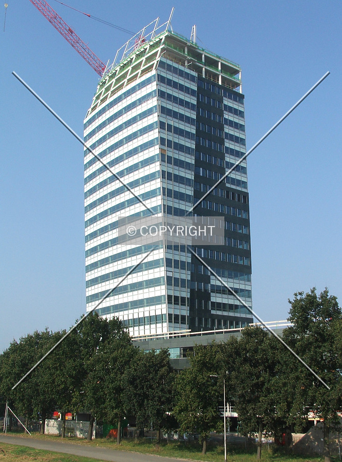 IJsseltoren by René Hogendijk
