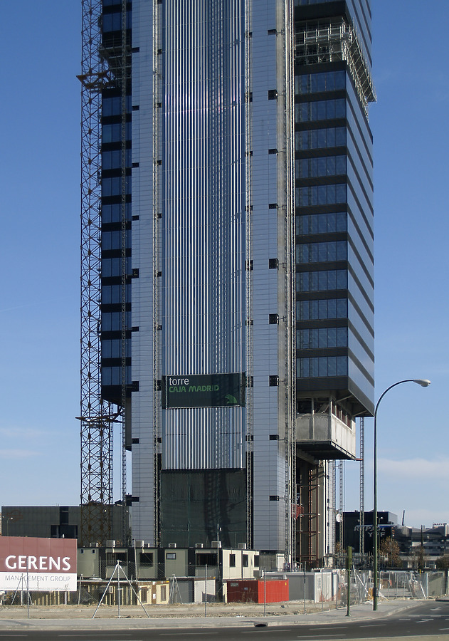 Torre Caja Madrid by Cesar Serrano