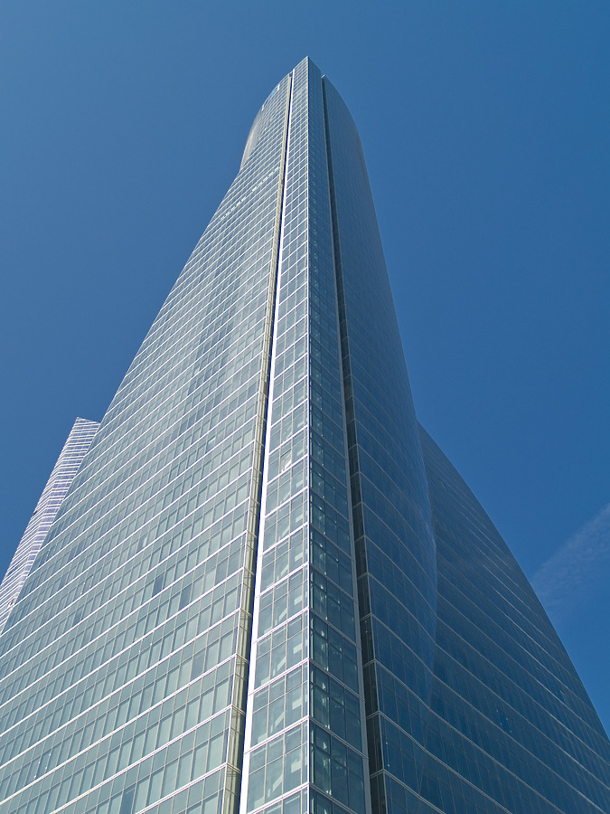 Torre Espacio by Cesar Serrano