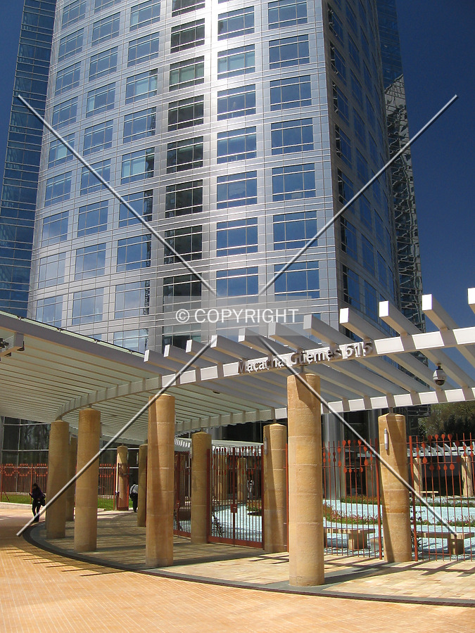 Torre Repsol YPF by Maximiliano Buono
