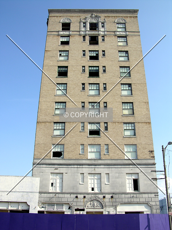 Sabine Hotel by Chris Patriarca