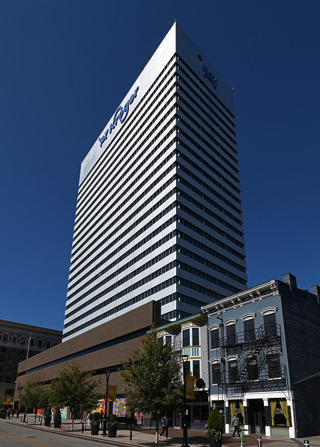 Kroger Building by John W. Cahill