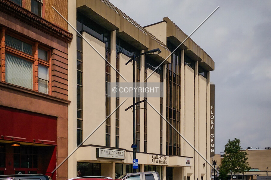 160 East Main Street