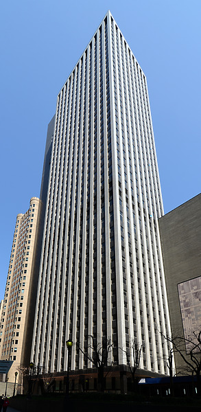 636-821-737
