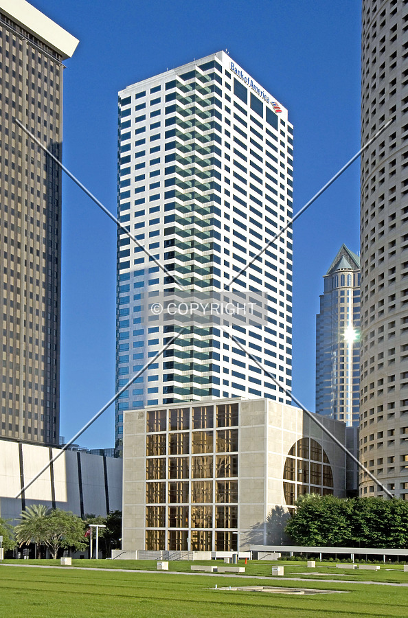 Bank of America Plaza by Jorge Molina