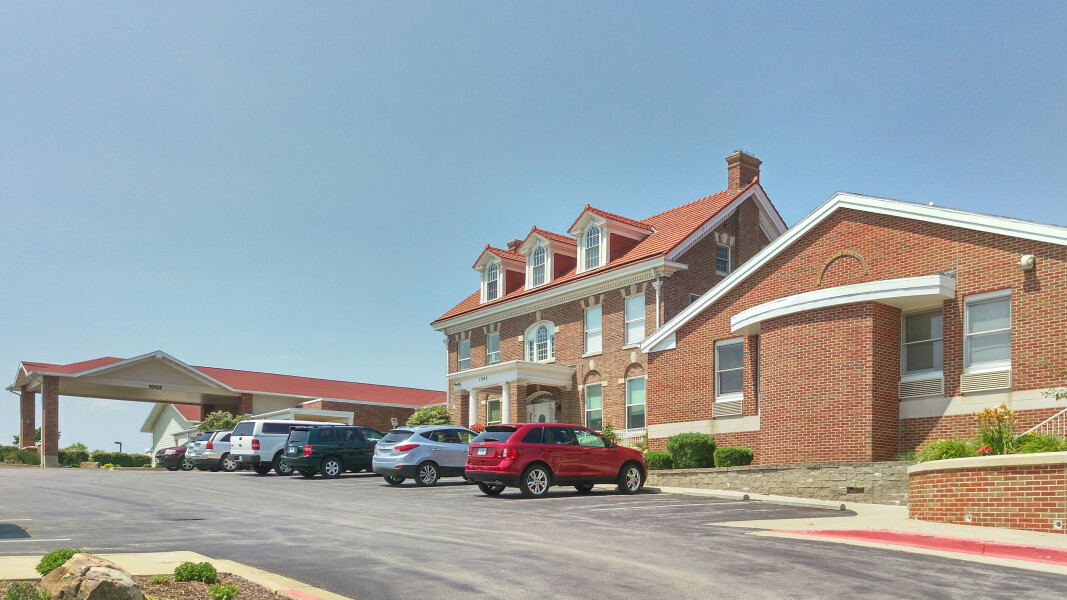 Heisinger Bluffs Senior Living