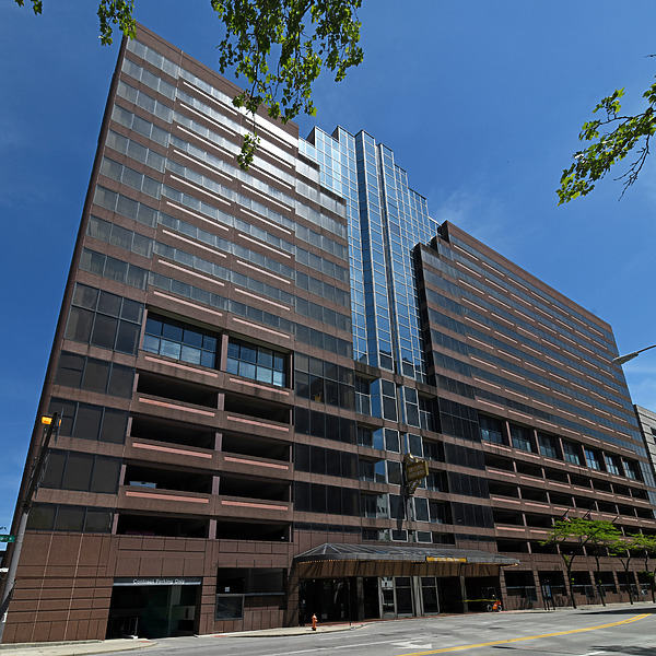 Doubletree Hotel Guest Suites Columbus by John W. Cahill