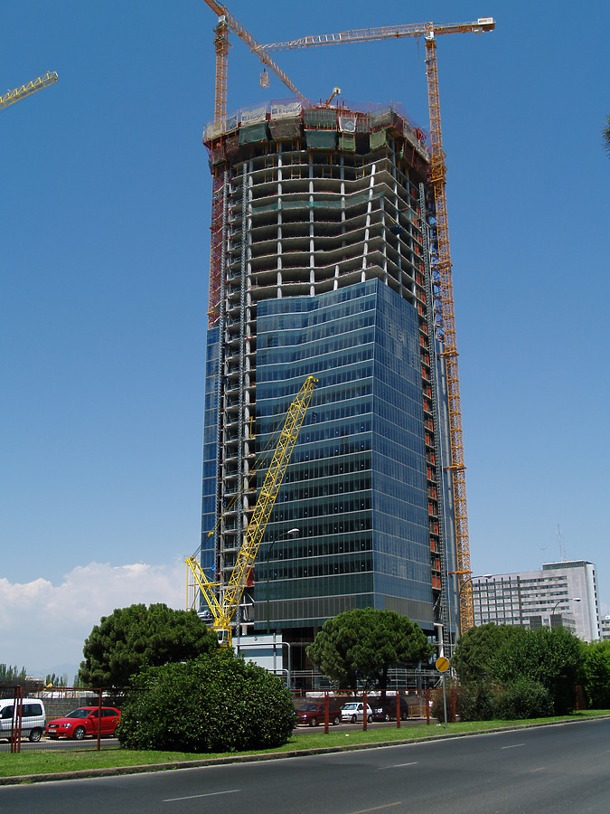 Torre Espacio by Cesar Serrano