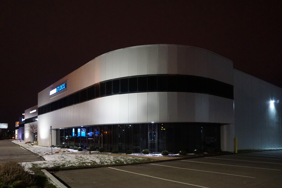Saint Louis Business Center Building B