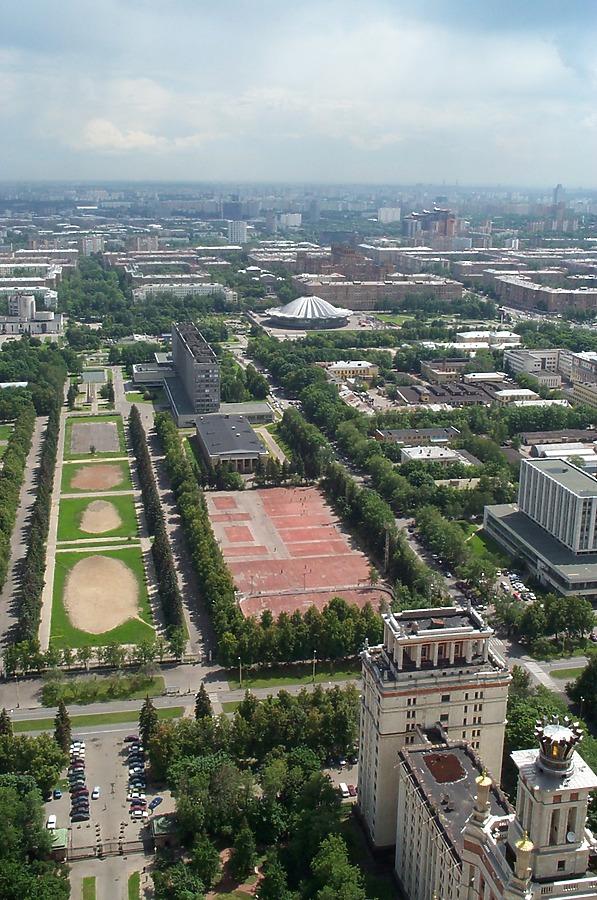 Moscow State University by Anders Skærlund Petersen
