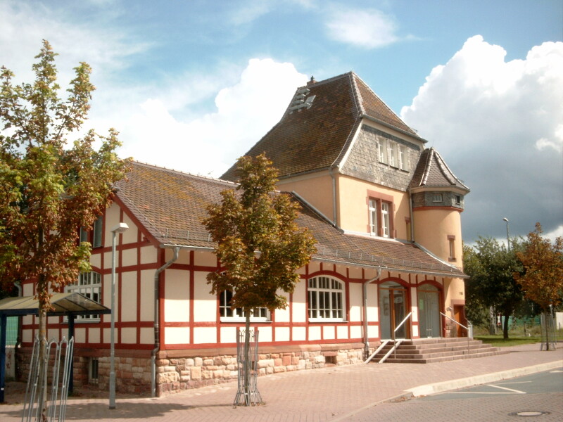 Ehemaliges Bahnhofsgebäude