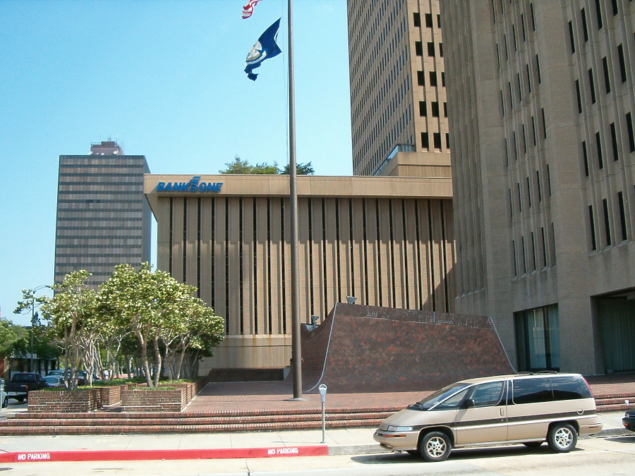 Chase Tower by Rodney Gunn