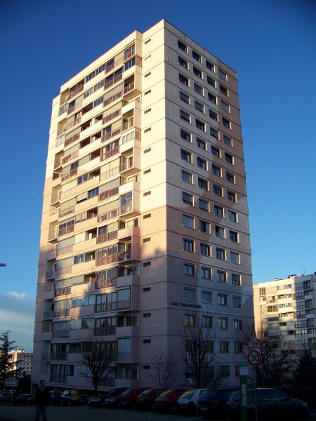 642-197-748
