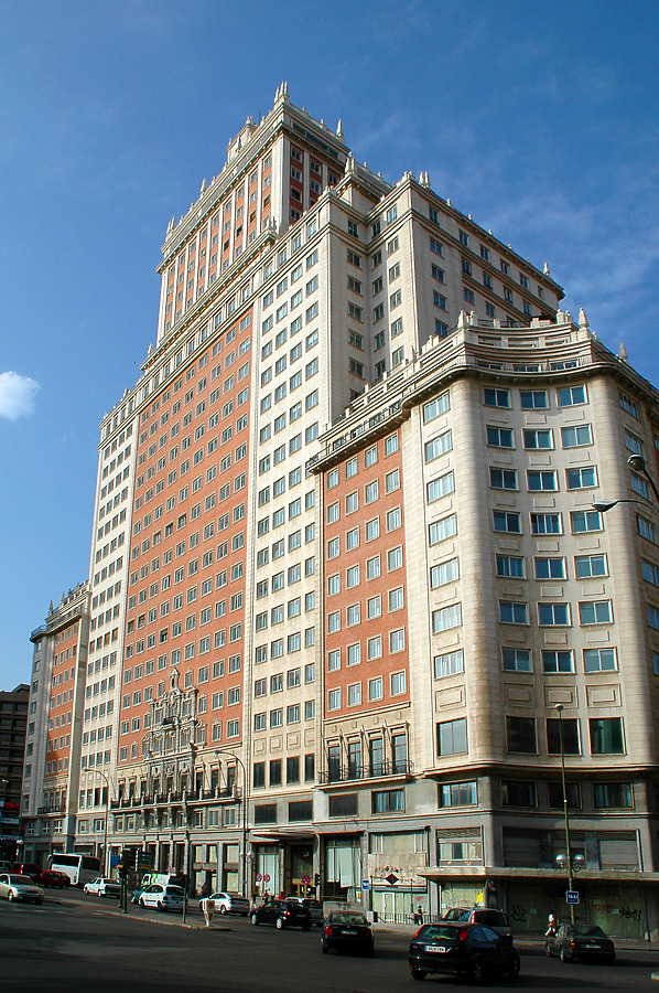 Edificio España by John Bek
