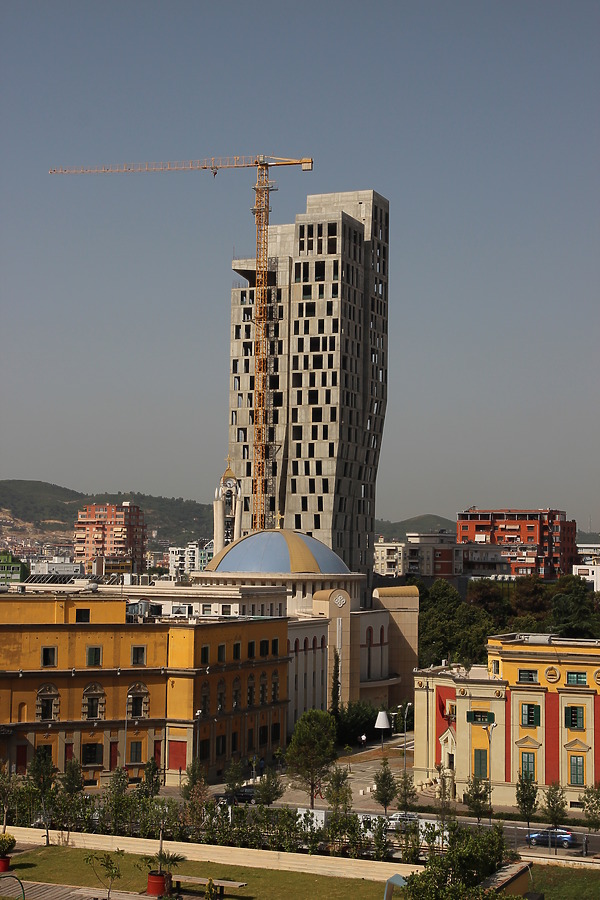 4-Ever Green Tower by Kjetil Balog