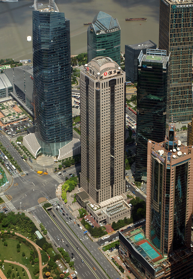 HSBC Tower by Marshall Gerometta