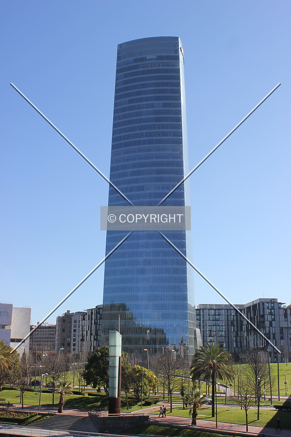 Torre Iberdrola by Florian Barbier