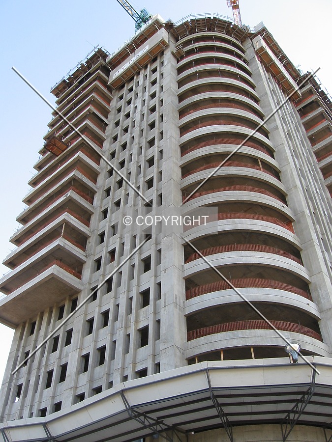 Torre Renoir 1 by Maximiliano Buono