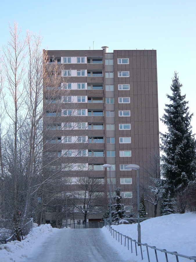 Haugerudveien 88 by Kjetil Balog