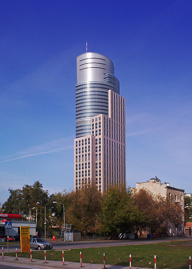 Warsaw Trade Tower by Pavel Toczynski