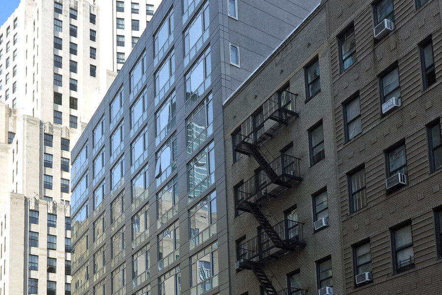 323 Park Avenue South