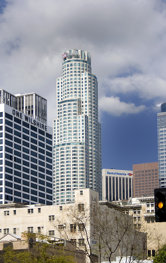 US Bank Tower by Jim Schwartz