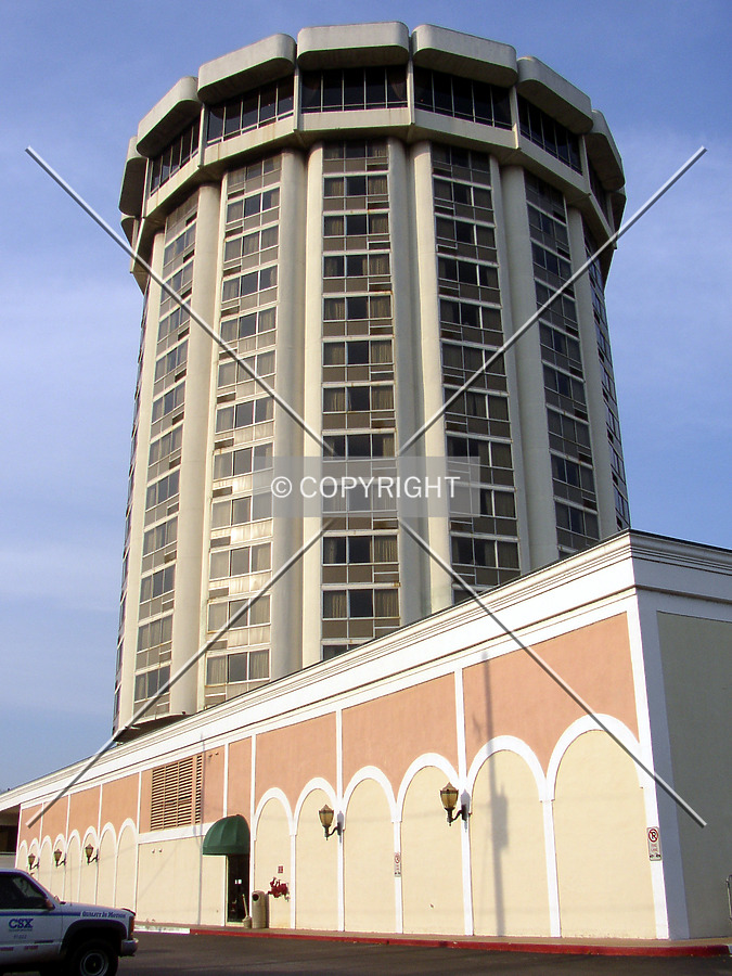 Holiday Inn Mobile - Downtown/Historic District by Chris Patriarca