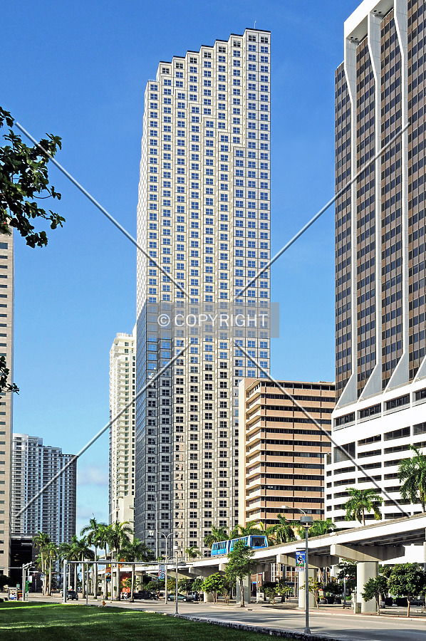 Southeast Financial Center by Jorge Molina