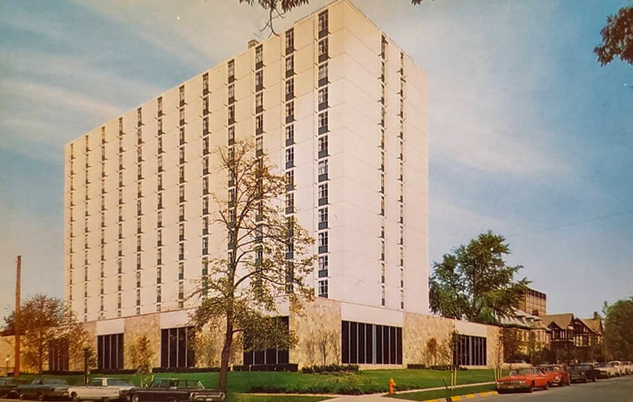 Bromley Hall by Es-N-Len Photo