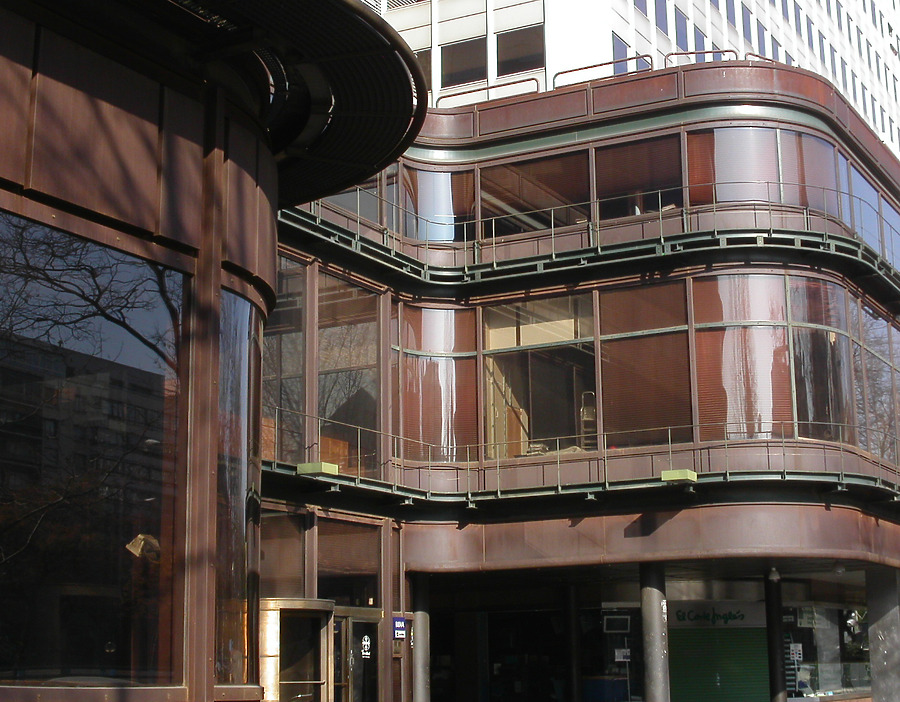 Banco de Bilbao by Cesar Serrano