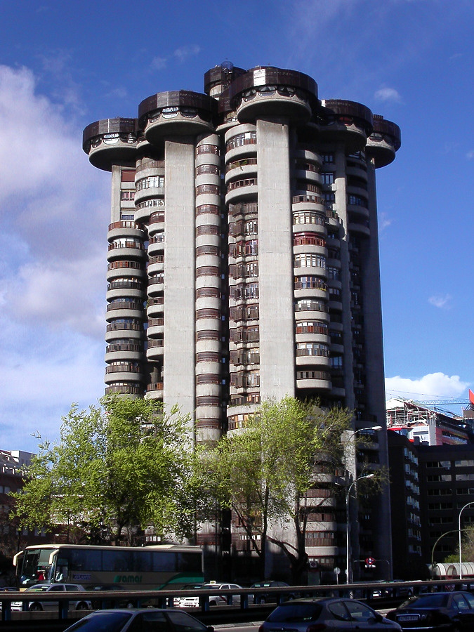 Torres Blancas by Cesar Serrano