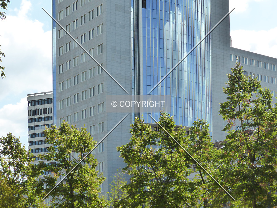 Haus der Wirtschaft - Turm 1 by Nephilim