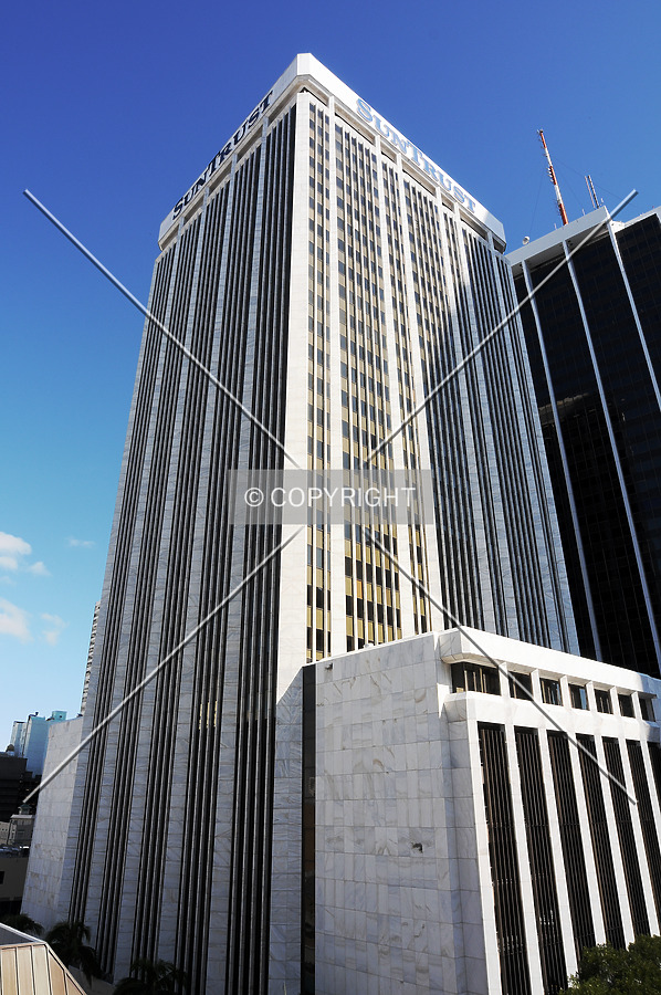 SunTrust International Center by Jorge Molina