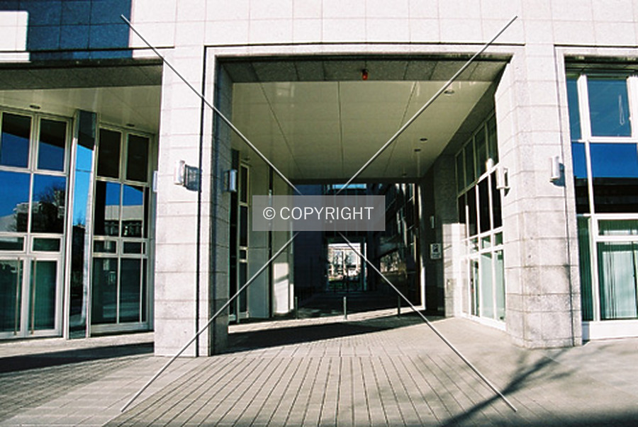 Haus der Wirtschaft - Turm 2 by Nephilim