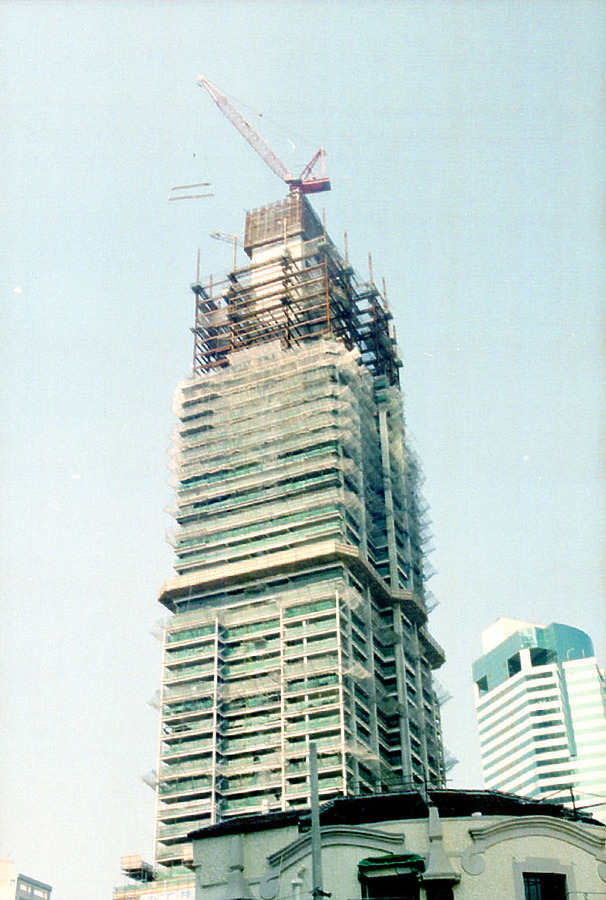 Hong Kong New World Tower by Huopa