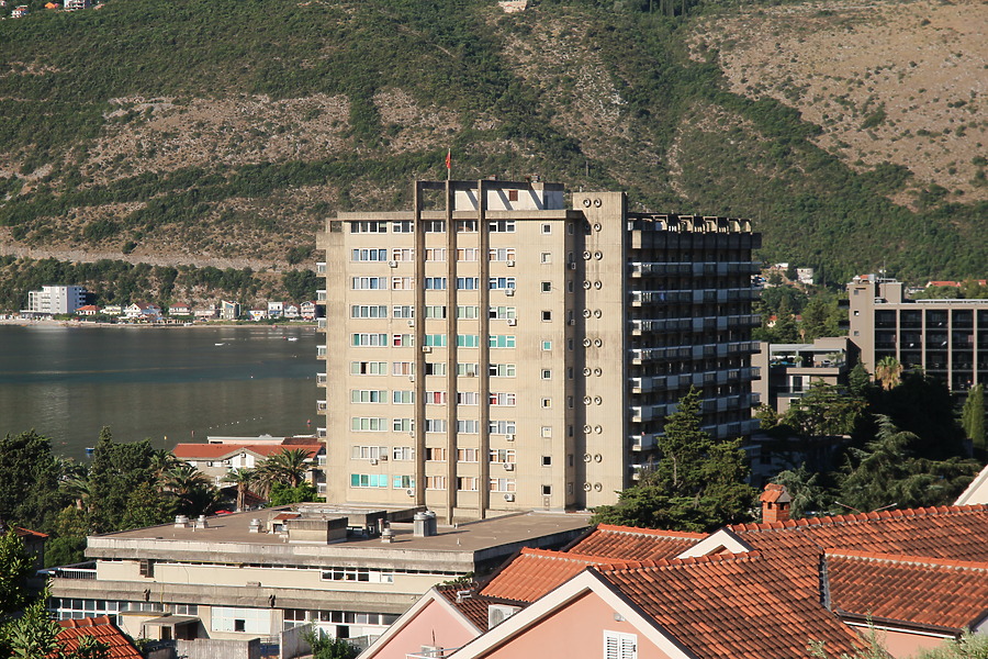 Institut Dr. Sava Milosevic - I Faza by Kjetil Balog