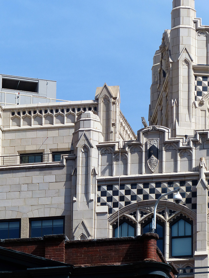 Metropolitan Building by Nate Lindsey