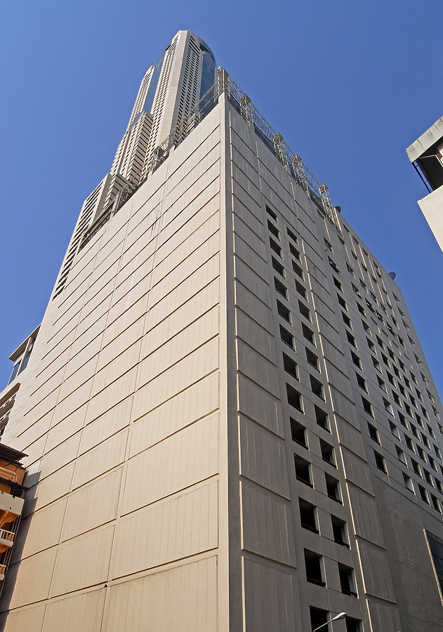Baiyoke Tower II by Horst Kiechle