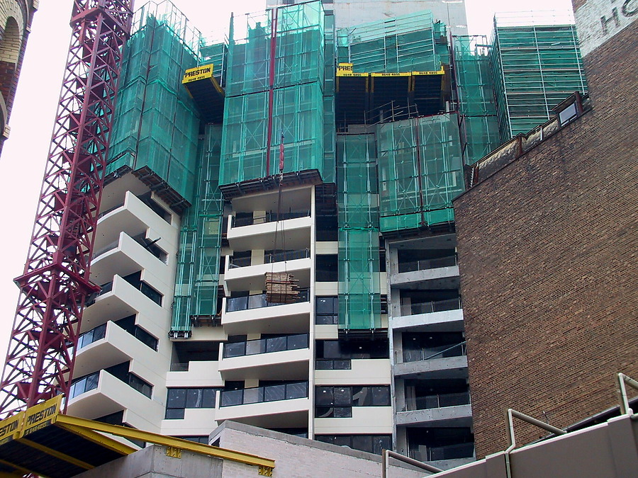 Meriton Tower by John Bek