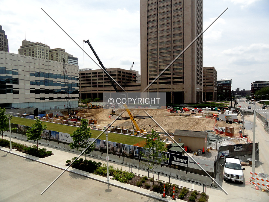 Hilton Cleveland Downtown by Chris Patriarca