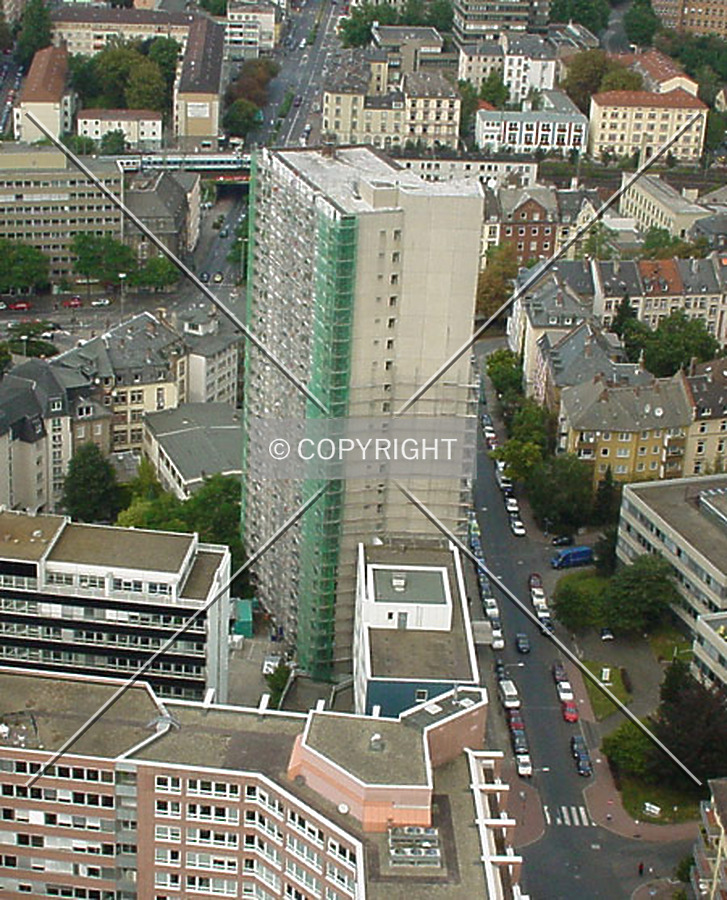 Hainer Weg 24 by Nephilim