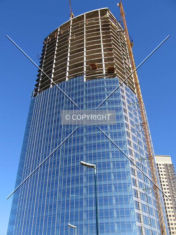 Torre Repsol YPF by Maximiliano Buono